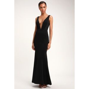 NWT LULU’S Adelina Sleeveless Mermaid Maxi Dress